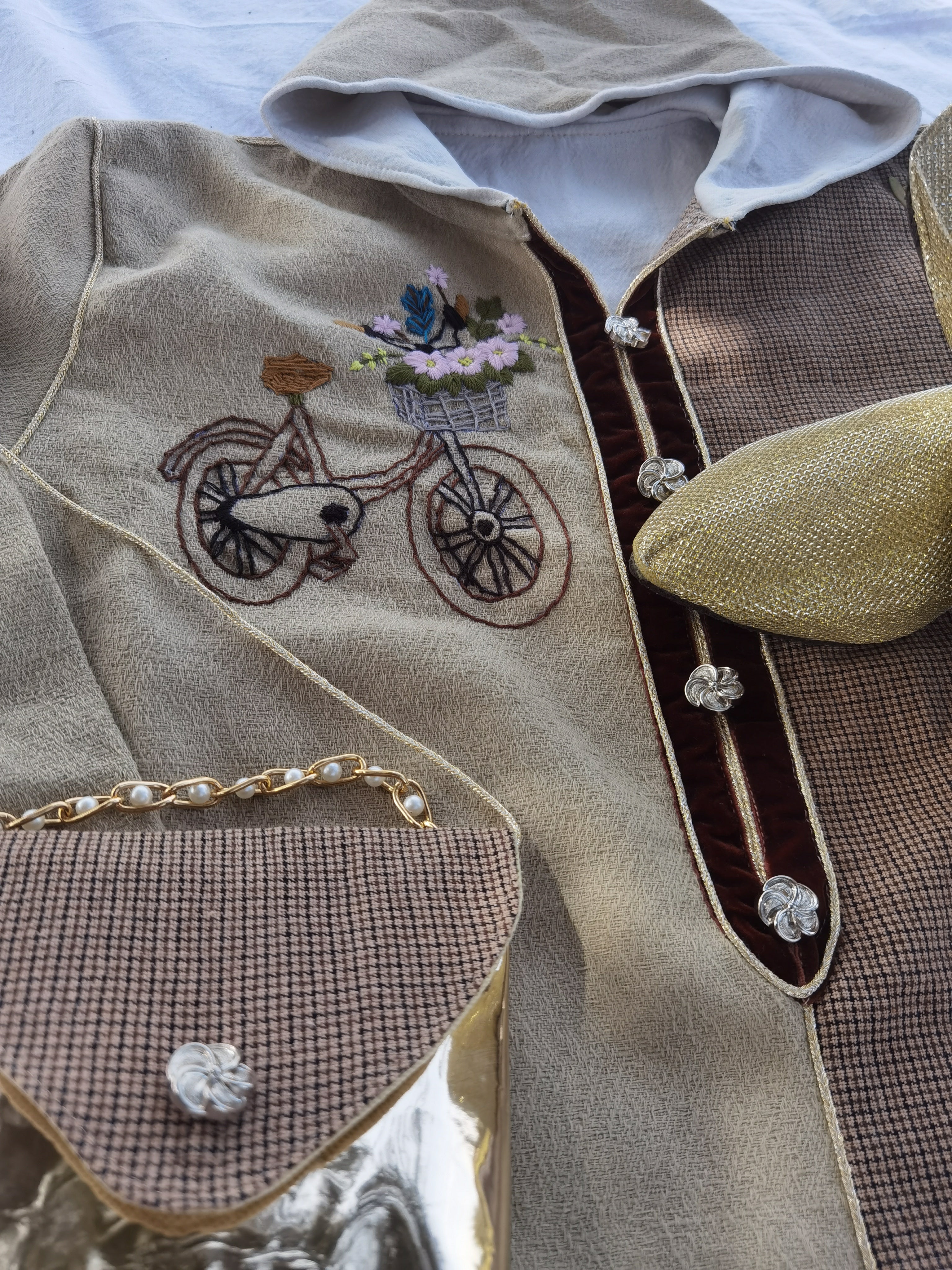 جلابة أطفال بنات مع حقيبة وبلغة هذية